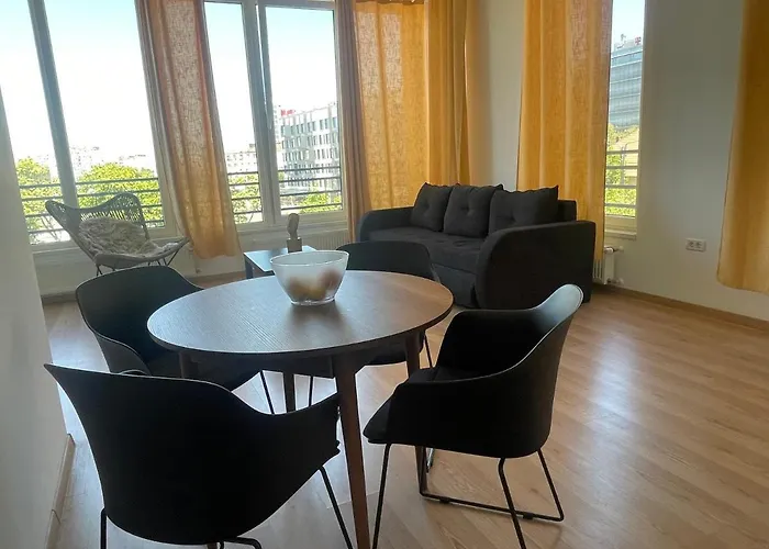 New Nr2 Self Checkin Oldcity Center Paid Parking With Lift